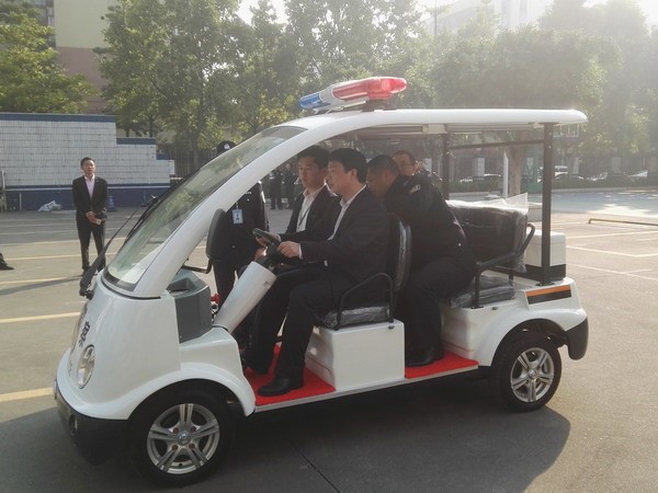 巡邏捍衛(wèi)安全，佛山公安局接收19臺電動巡邏車